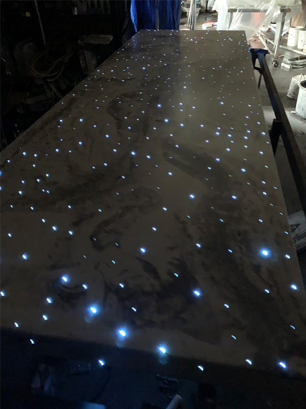 Concrete Table with Light Reflections - Diamond Finish